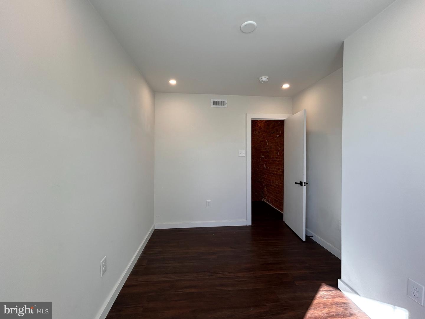 2319 N Hancock St Property Photo 12