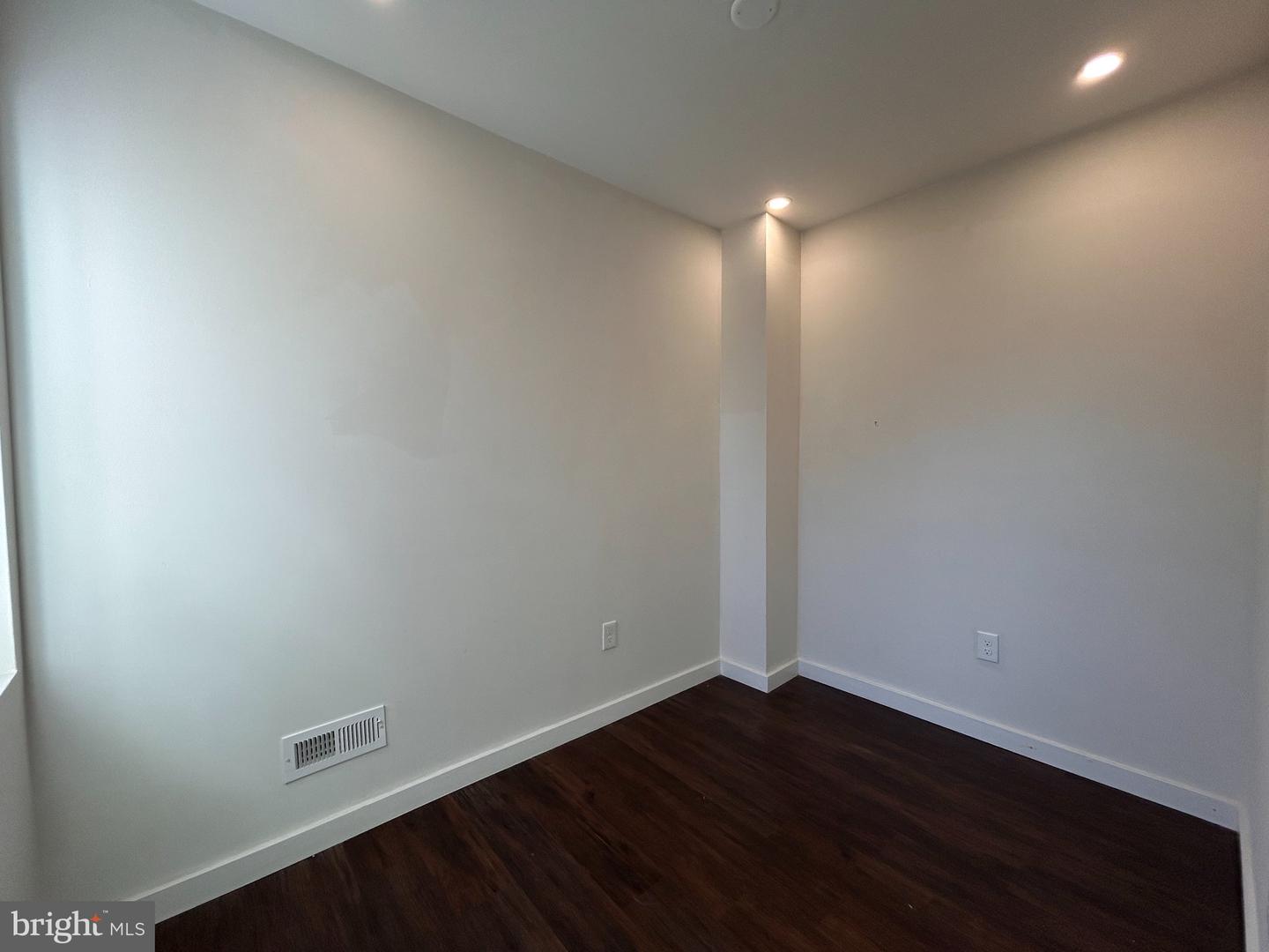 2319 N Hancock St Property Photo 14