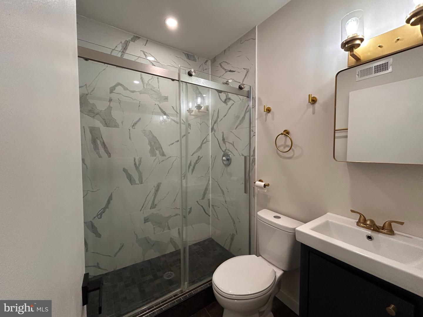 2319 N Hancock St Property Photo 17