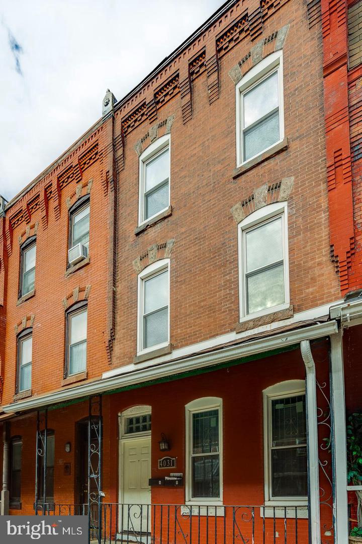 4031 GREEN ST Property Photo 1