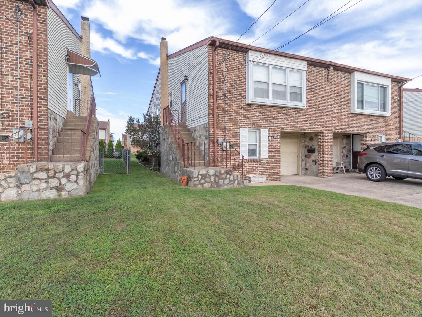 7914 BROUS AVE Property Photo 1