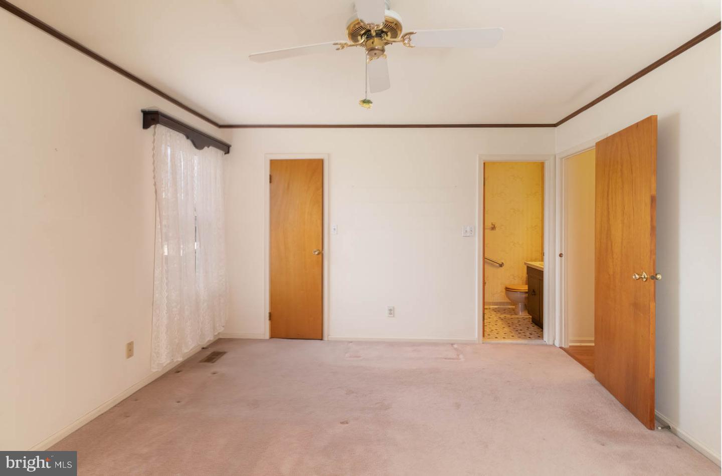 7914 Brous Ave Property Photo 15