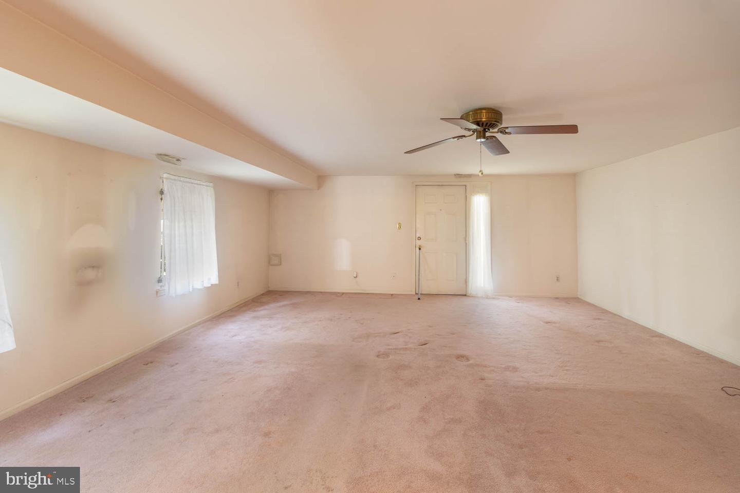 7914 Brous Ave Property Photo 18