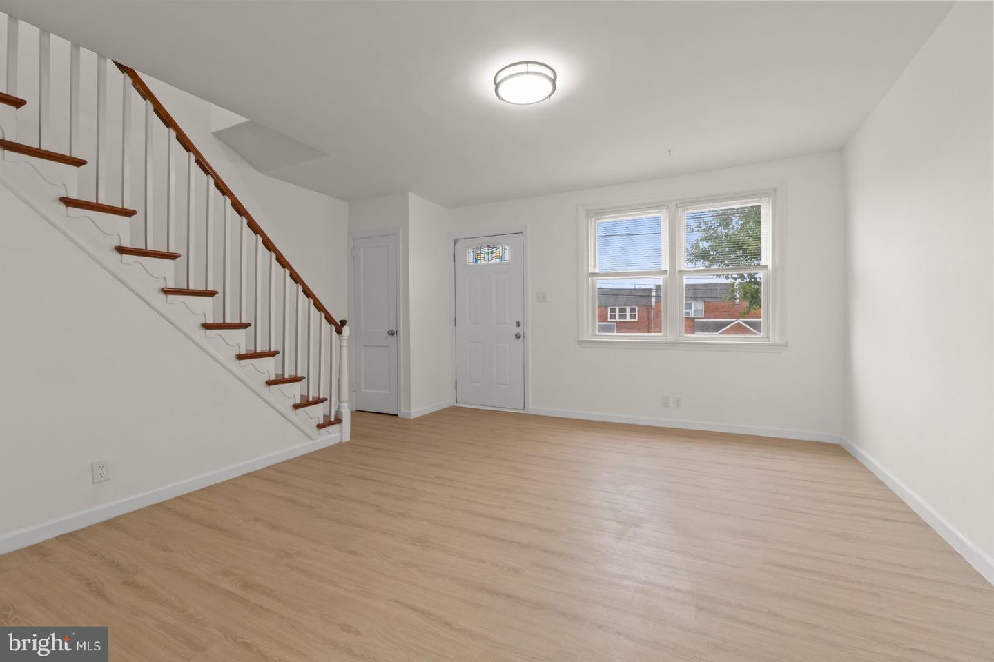 8038 Moro St Property Photo 3