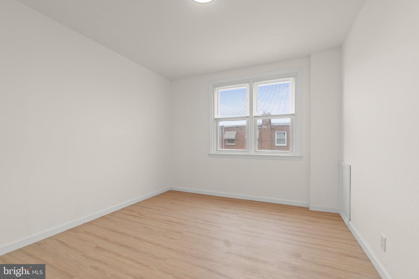 8038 Moro St Property Photo 14