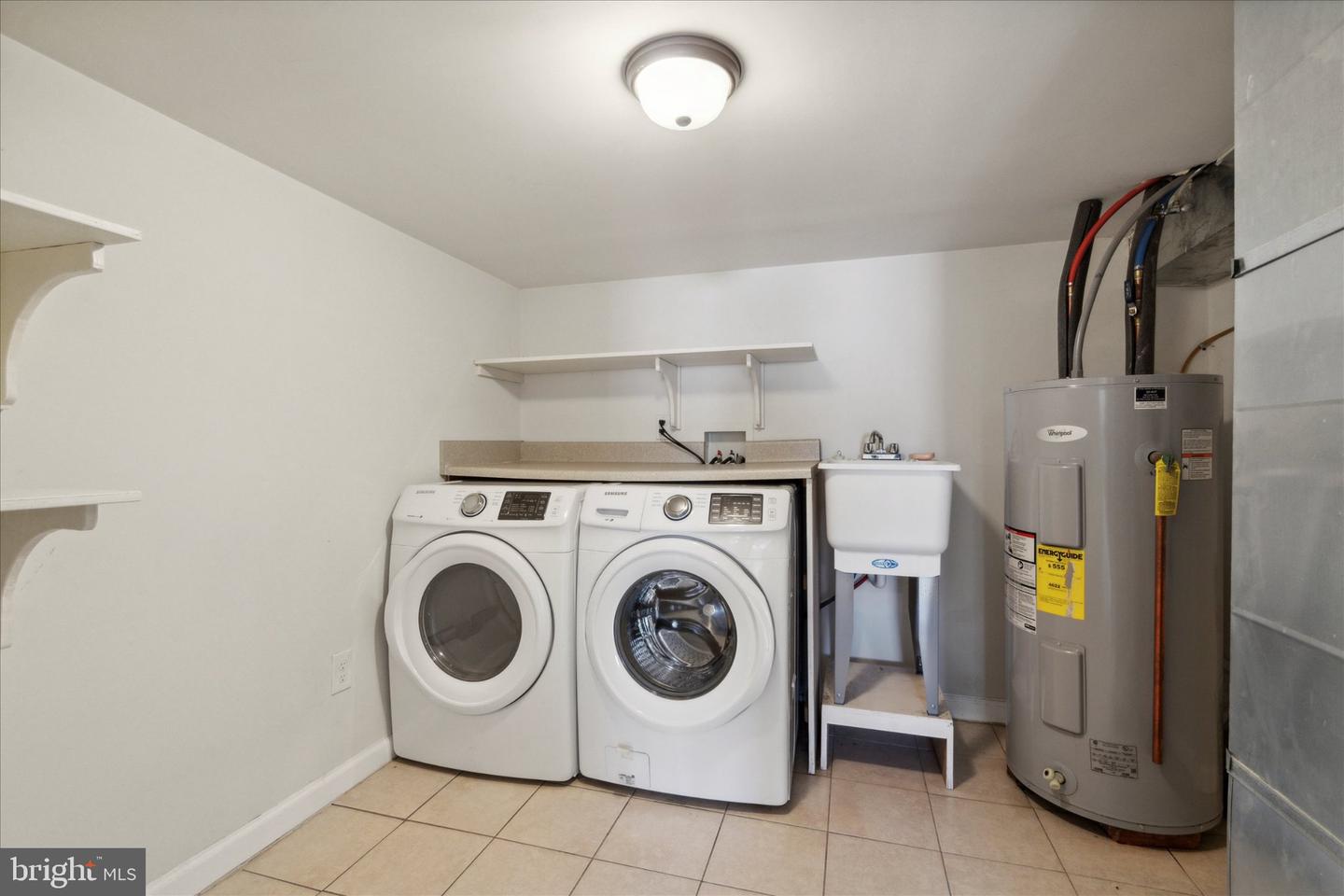 2045 Morris St Property Photo 14