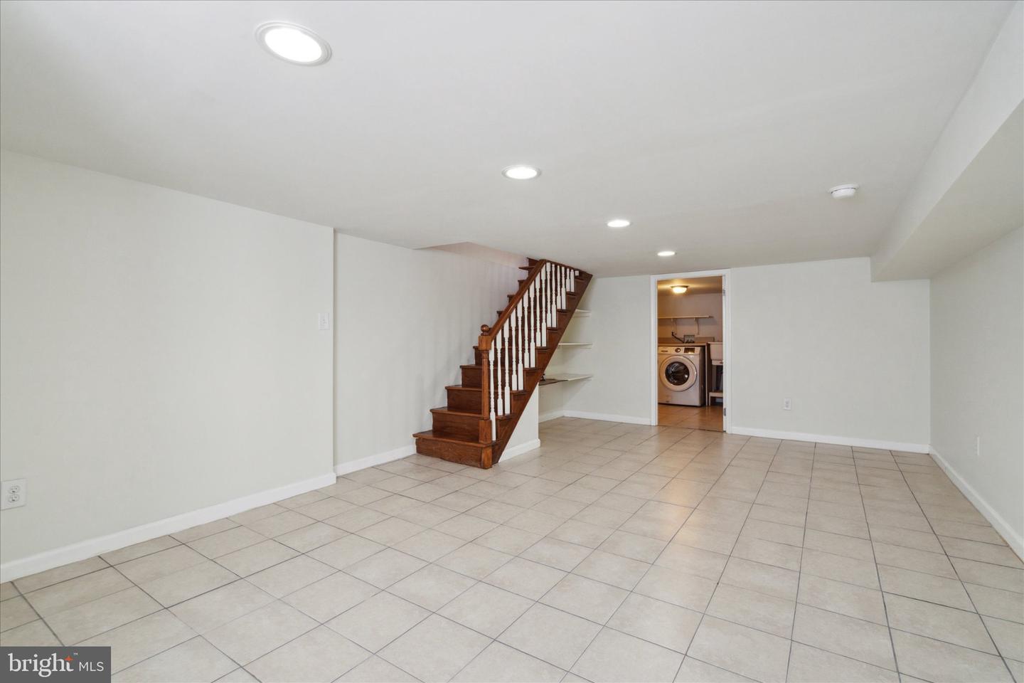 2045 Morris St Property Photo 15