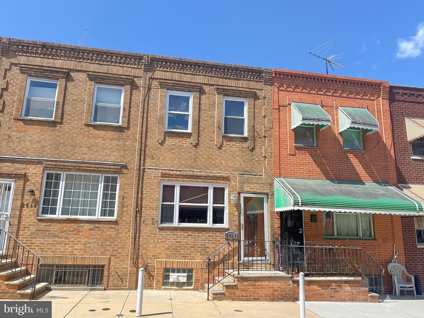 2542 S SARTAIN ST Property Photo 1