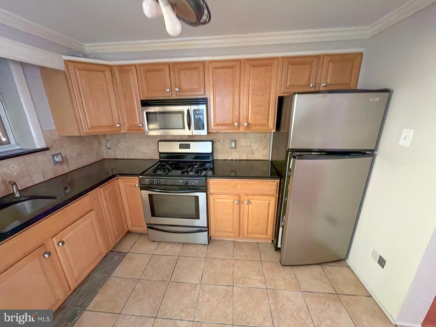 2542 S Sartain St Property Photo 6