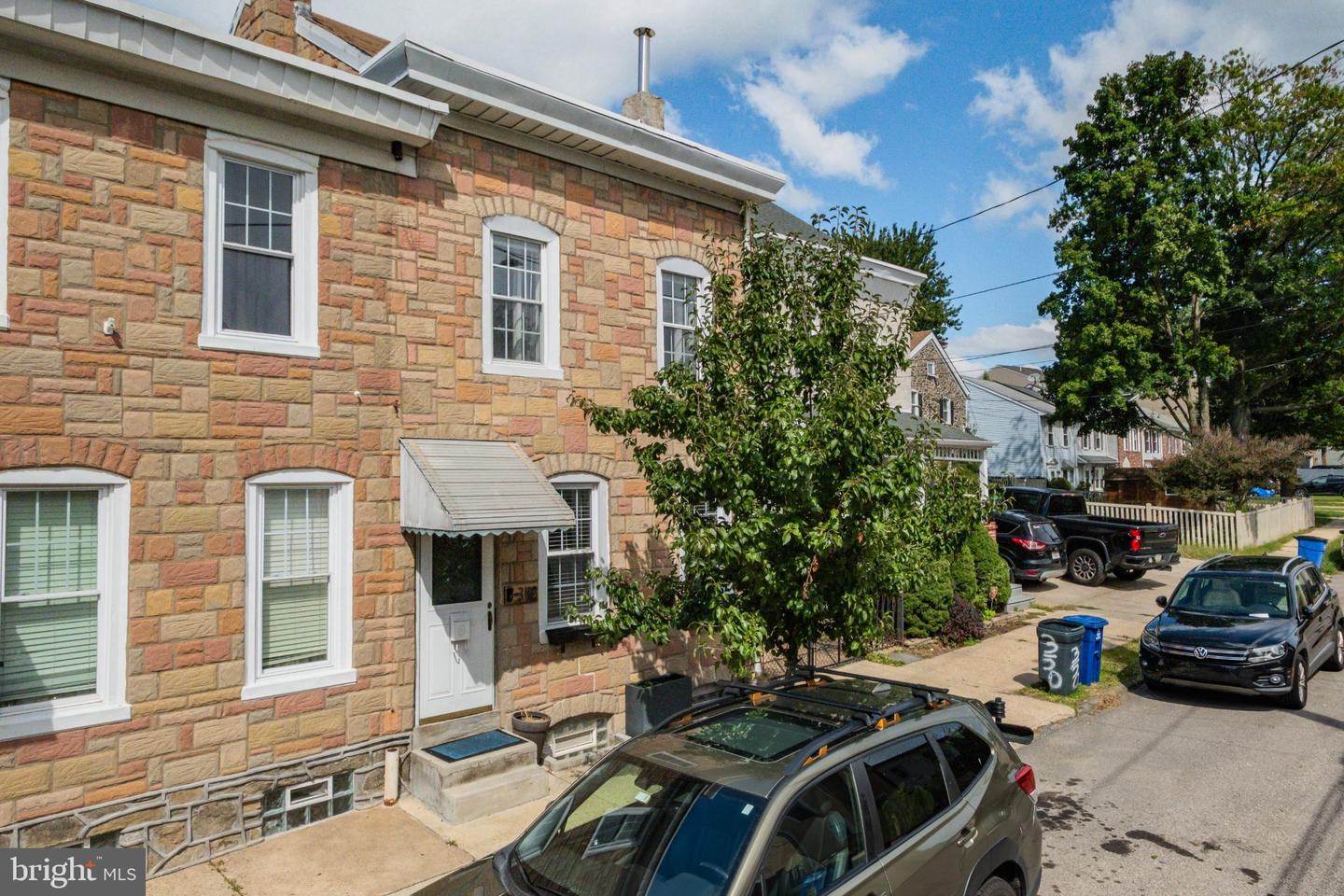 348 Delmar St Property Photo 3