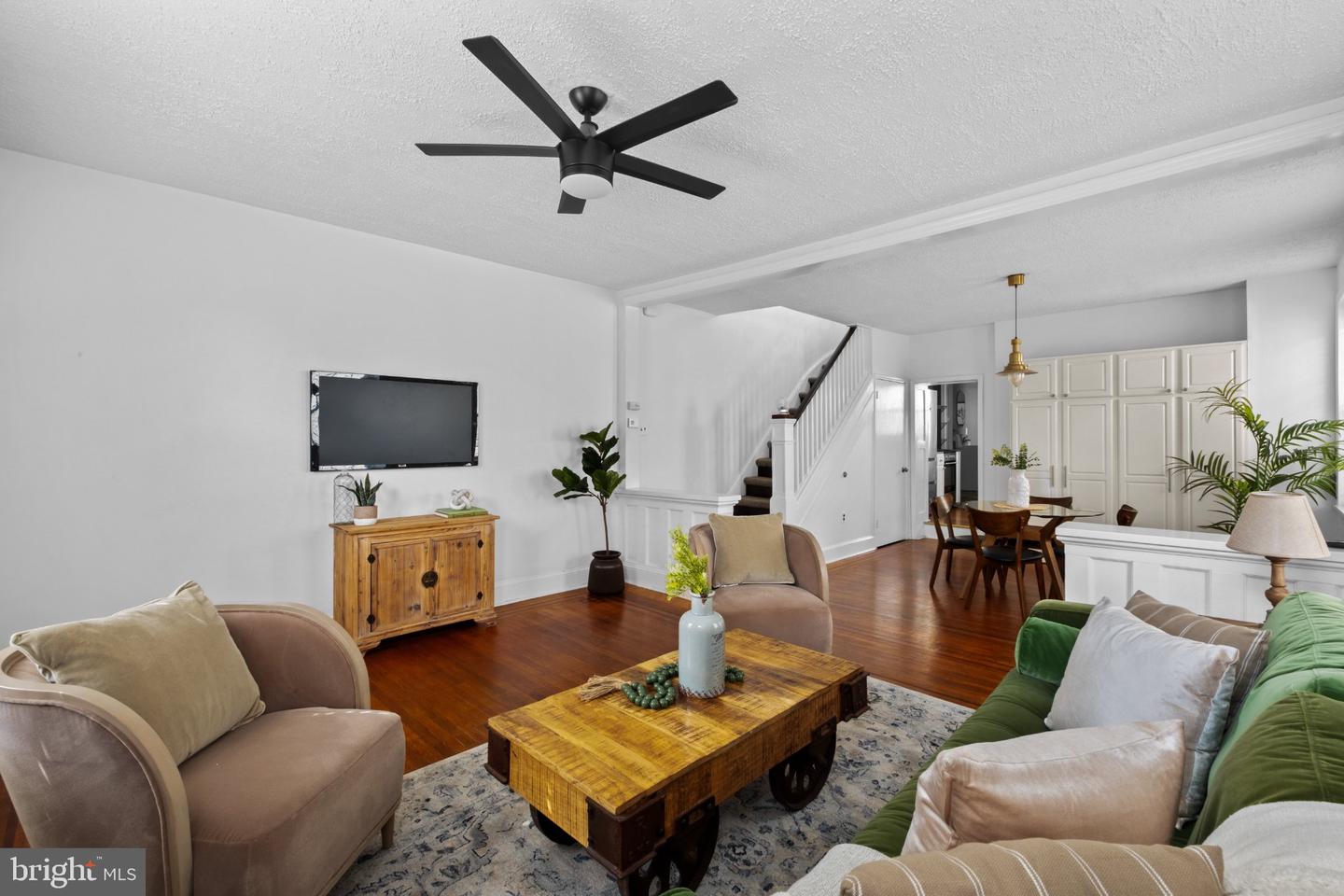 348 Delmar St Property Photo 7