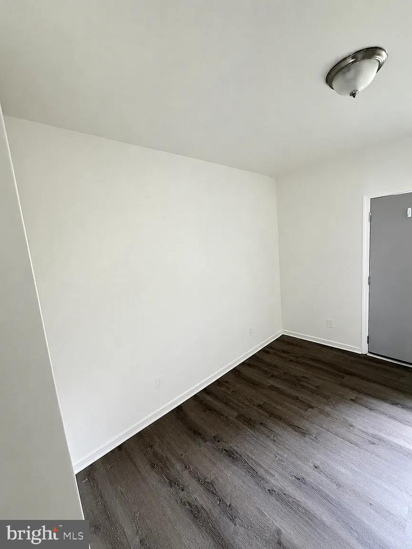 125 N Wilton St Property Photo 11