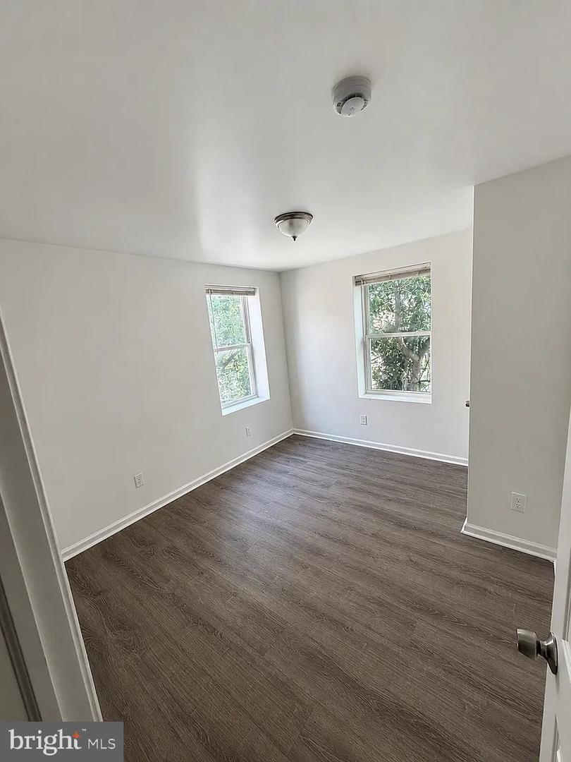 125 N Wilton St Property Photo 18