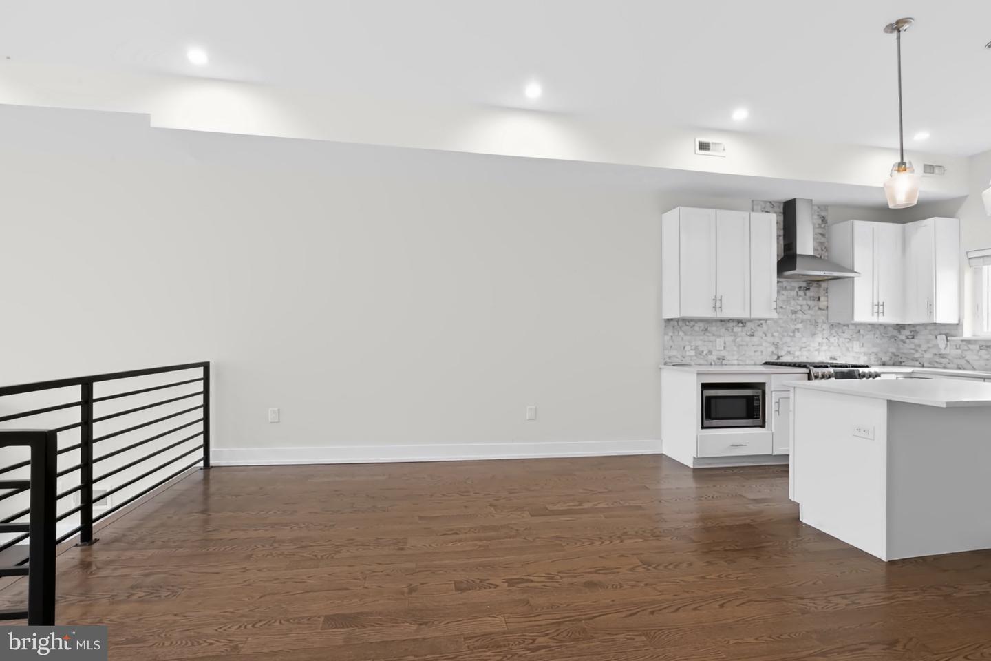 2527 Graduate Sq Property Photo 17