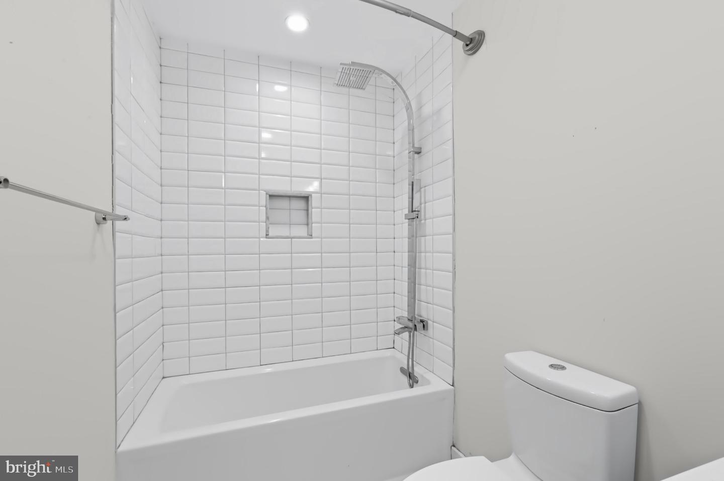 2527 Graduate Sq Property Photo 29