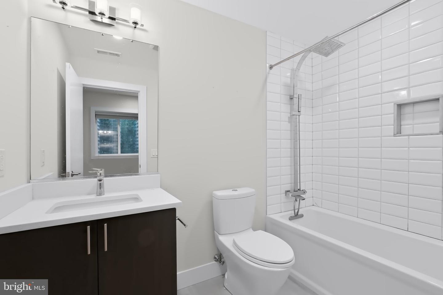 2527 Graduate Sq Property Photo 43