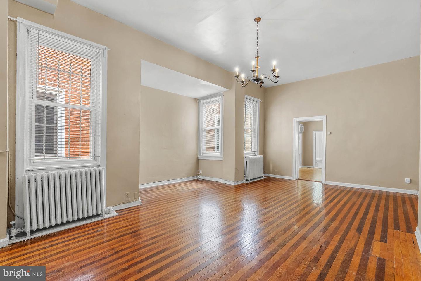 1536 Pine St #2r Property Photo 2