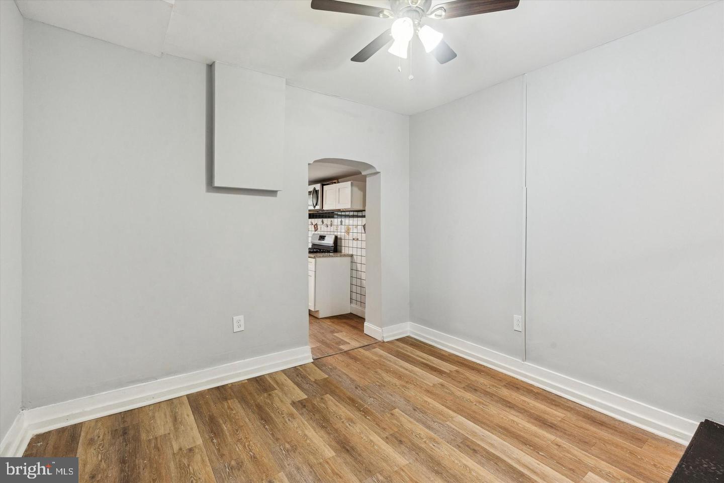1825 E Harold St Property Photo 10