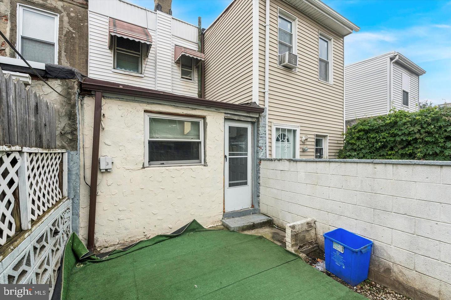 1825 E Harold St Property Photo 28