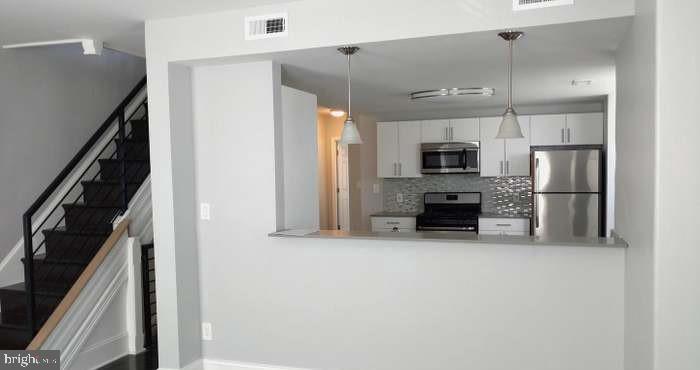 4529 Wilde St #2 Property Photo 4