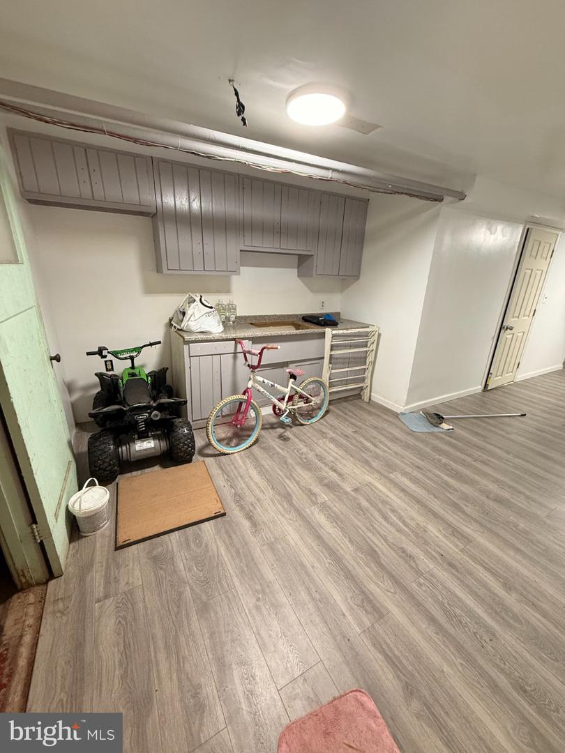 5017 Rorer St Property Photo 17