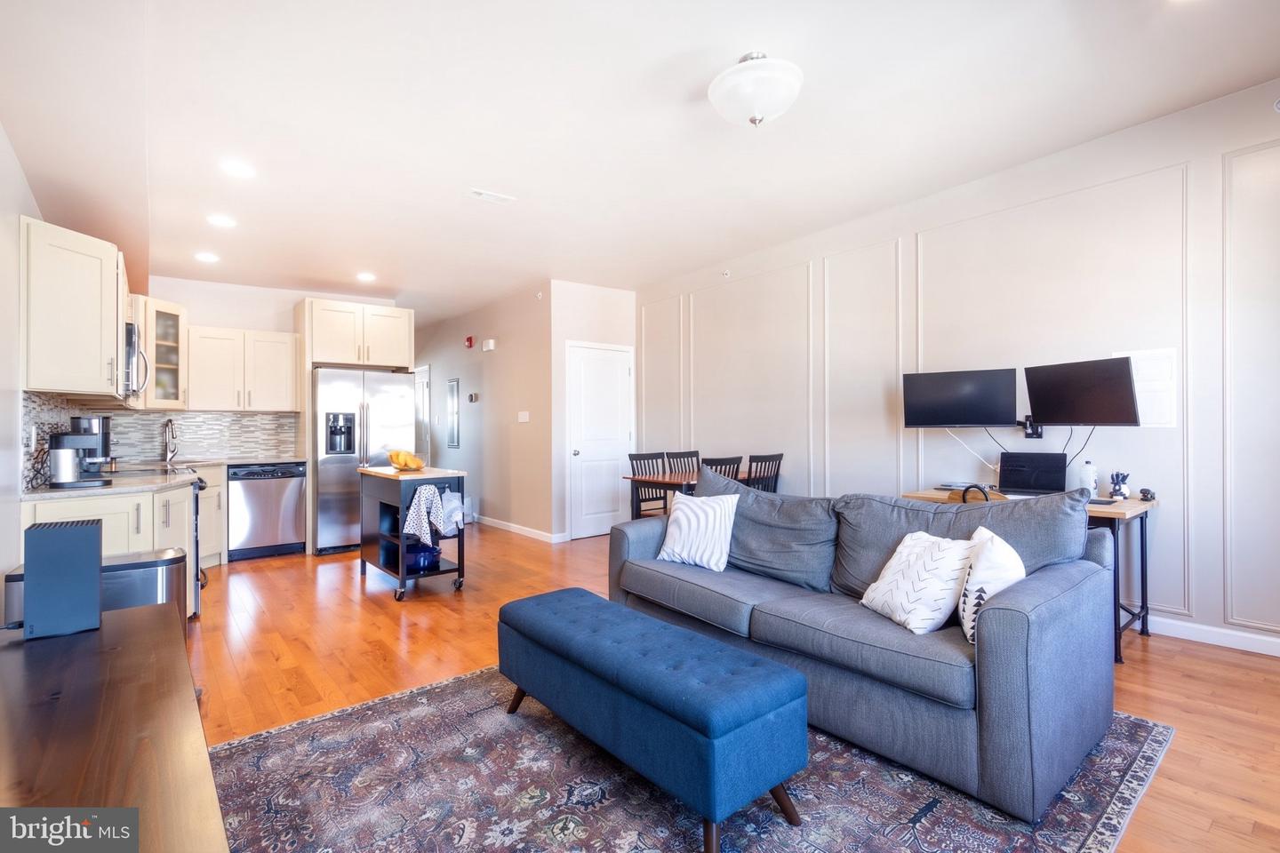 1826 Christian St #c Property Photo 8