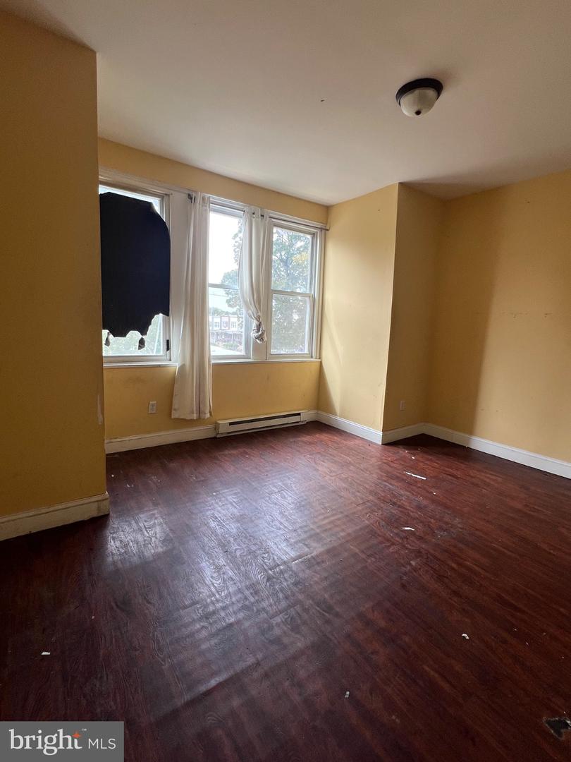 1127 S 55th St Property Photo 3