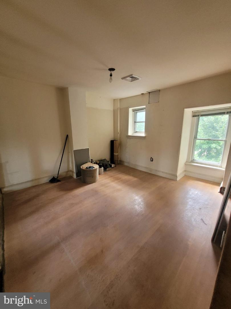 5430 Greene St Property Photo 21
