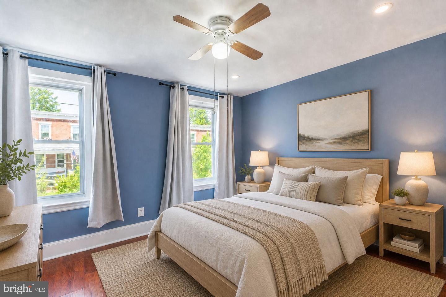 566 Martin St Property Photo 19