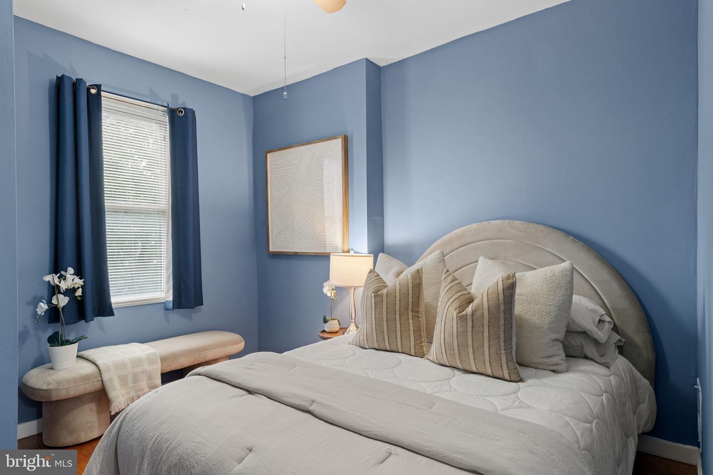 566 Martin St Property Photo 22
