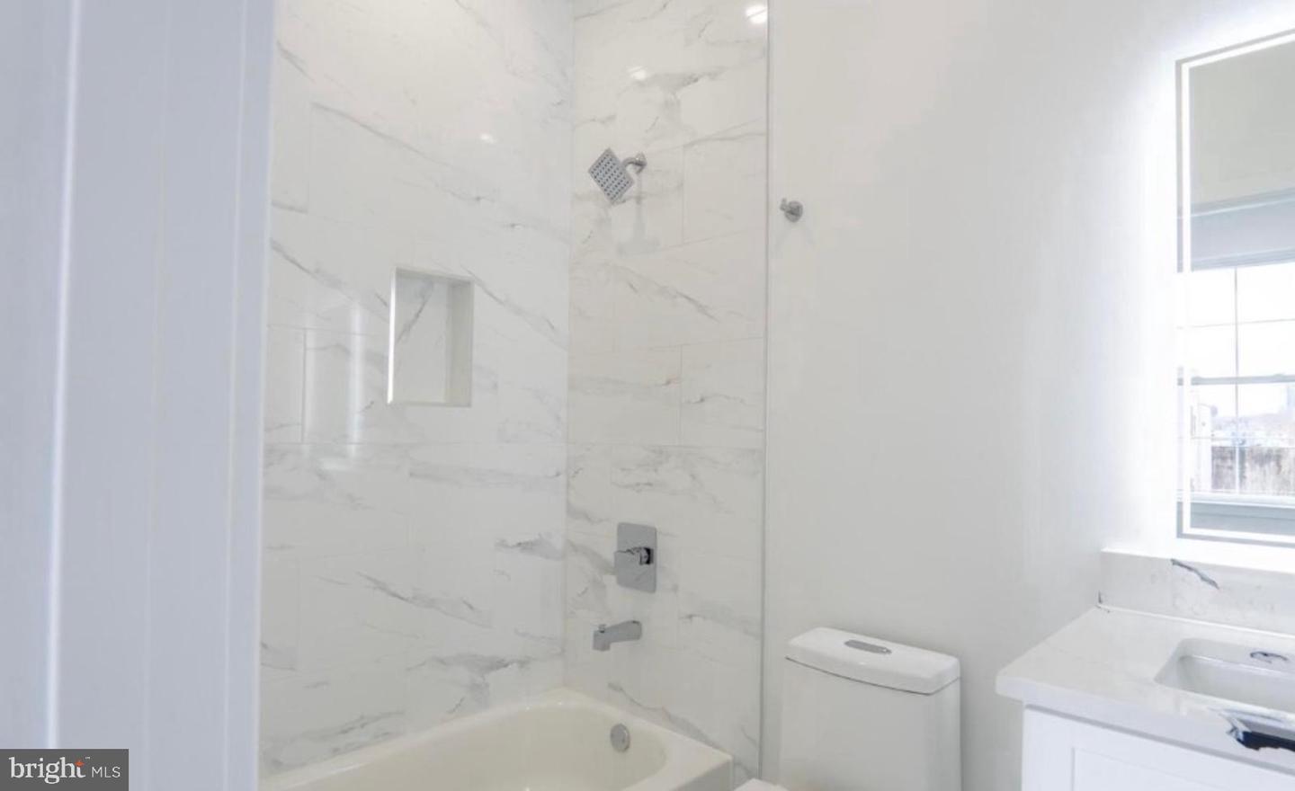 3861 Fairmount Ave Property Photo 10