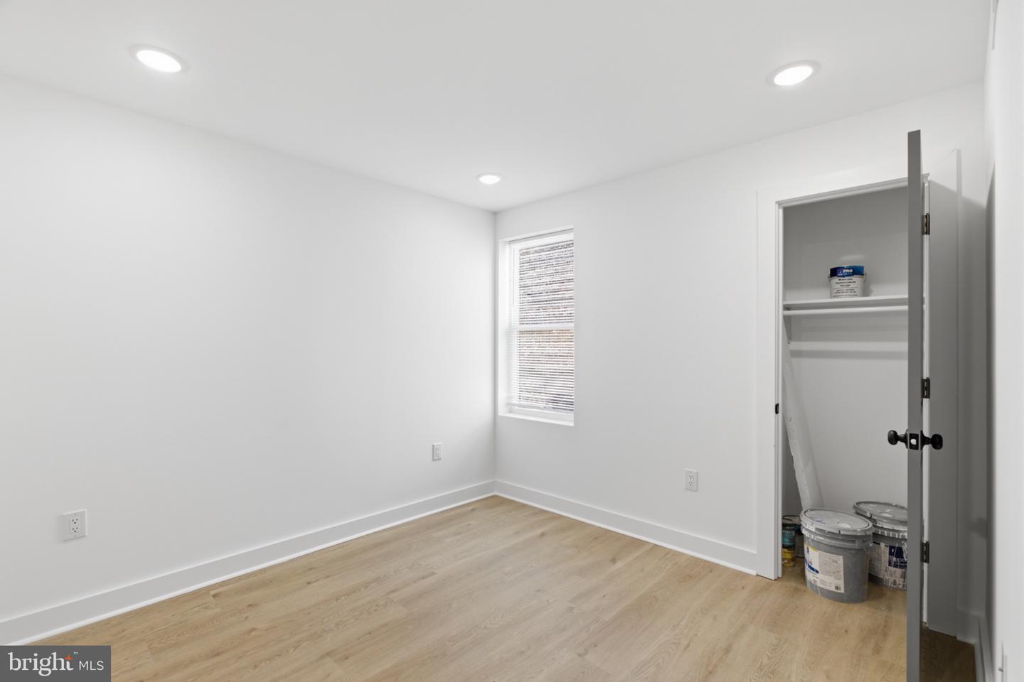 630 W Cumberland St #b Property Photo 4