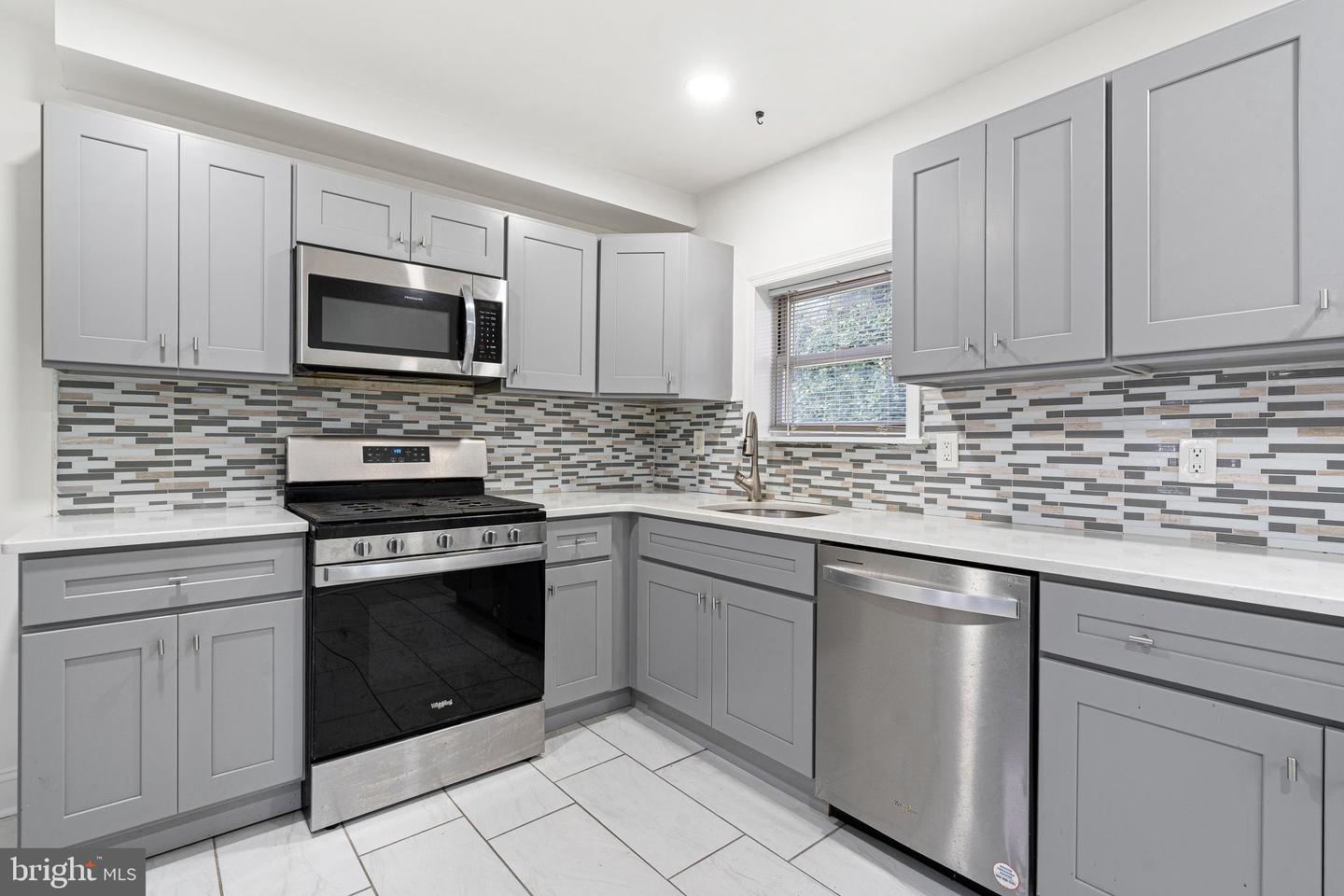 104 E Pastorius St Property Photo 13