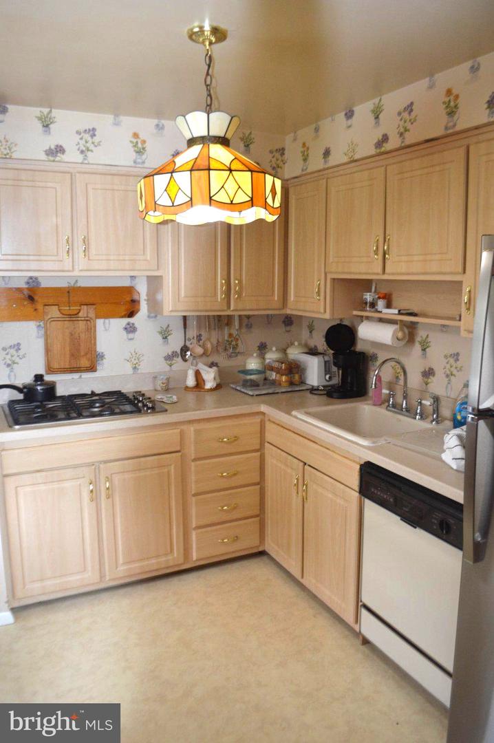 10773 Helmer Dr Property Photo 15