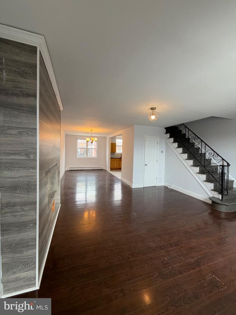 5257 Howland St Property Photo 2