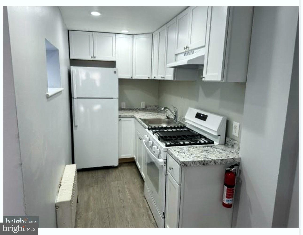 2333 S Bonsall St Property Photo 3