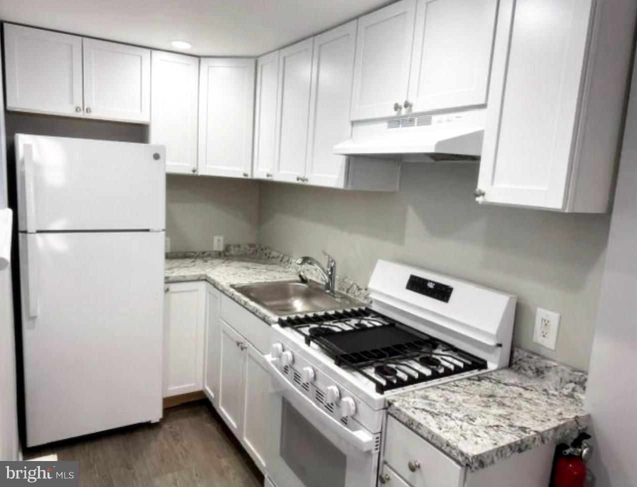 2333 S Bonsall St Property Photo 4