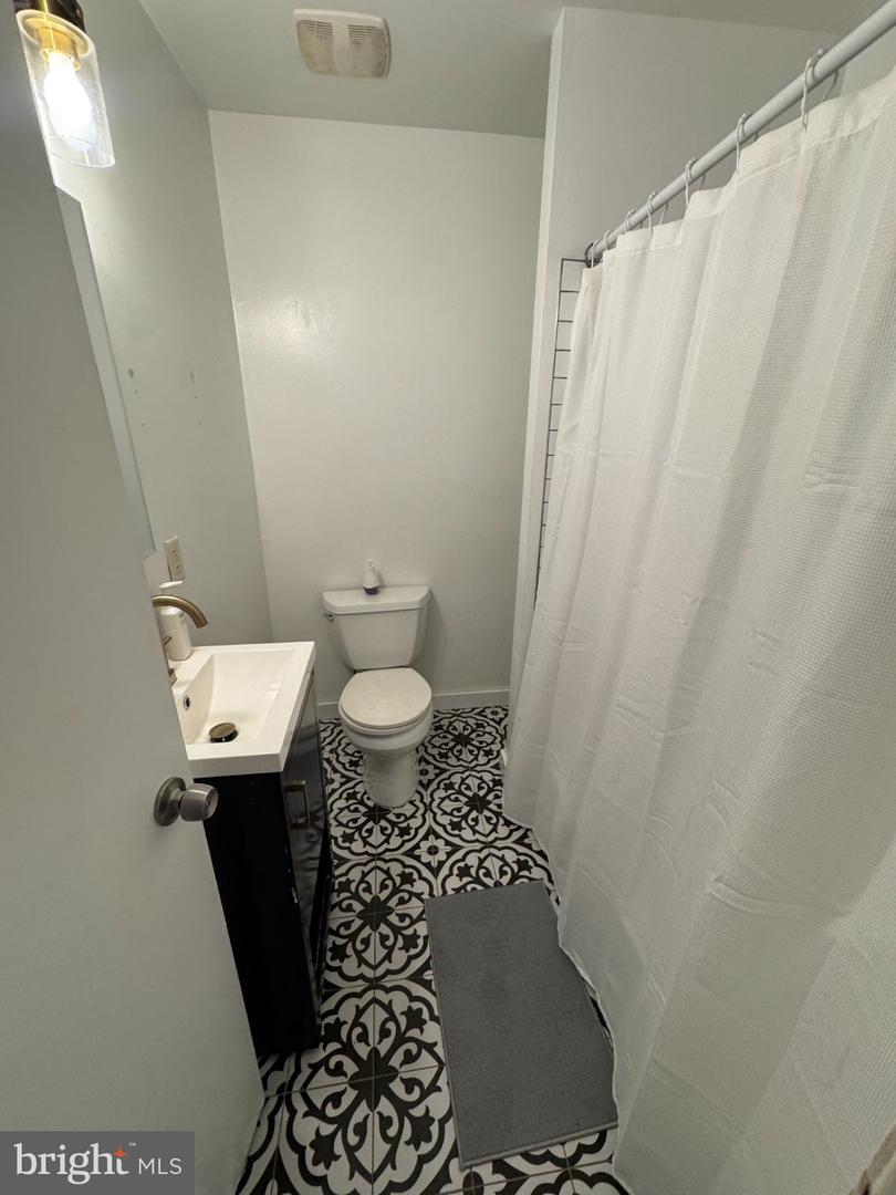 1501 W Girard Ave Property Photo 15