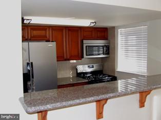 601 LOMBARD ST #A 1ST LEVEL Property Photo 1