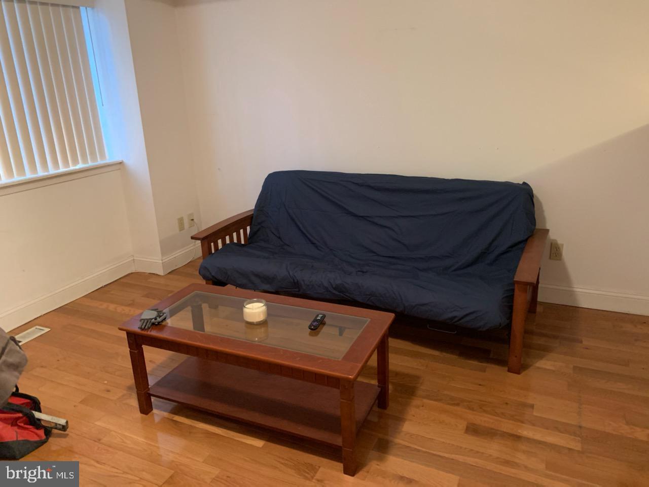 601 Lombard St #a 1st Level Property Photo 4