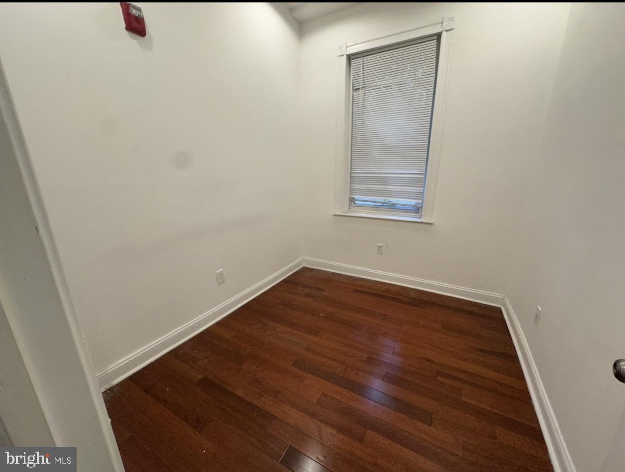 1633 W Girard Ave #2r Property Photo 5