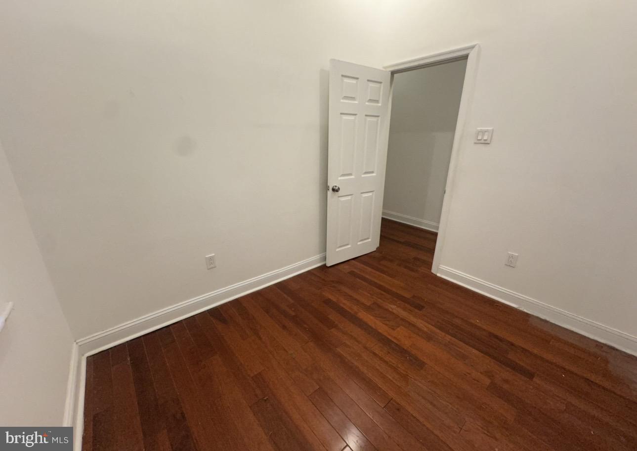 1633 W Girard Ave #2r Property Photo 7