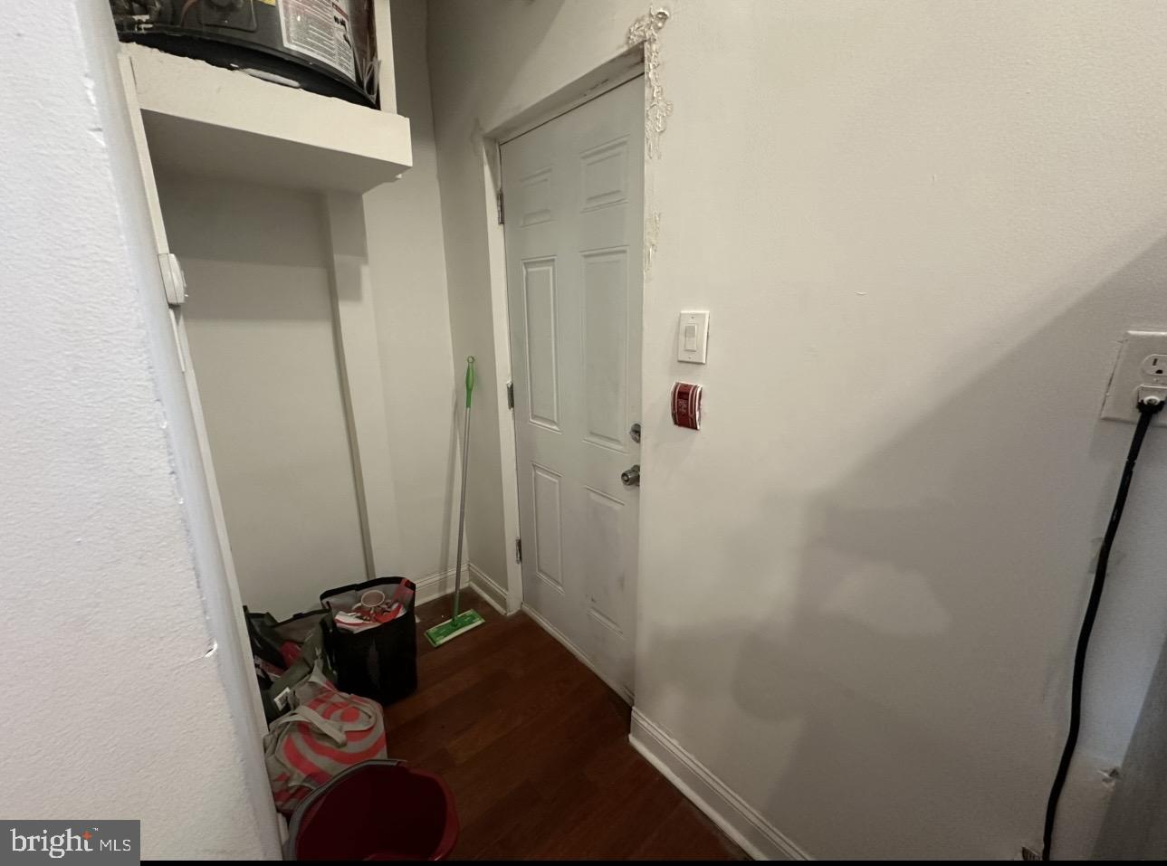 1633 W Girard Ave #2r Property Photo 9