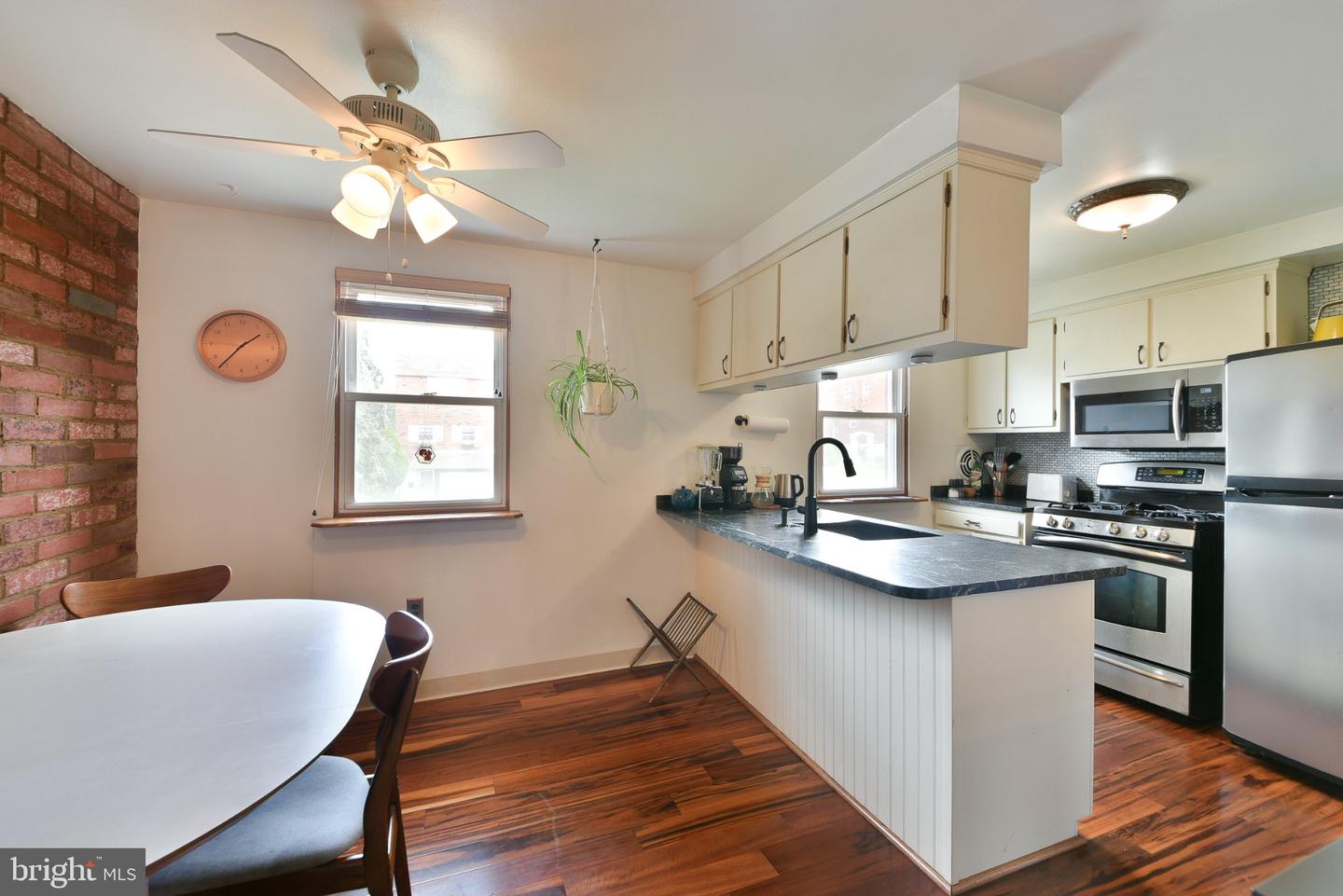 2628 Maxwell St Property Photo 11