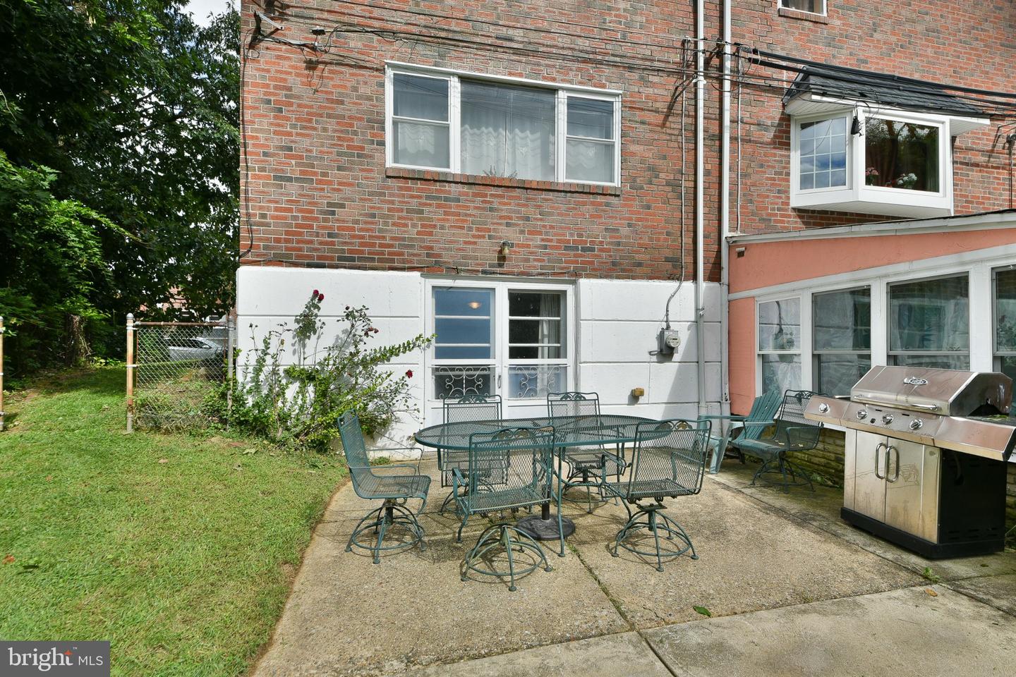2628 Maxwell St Property Photo 35