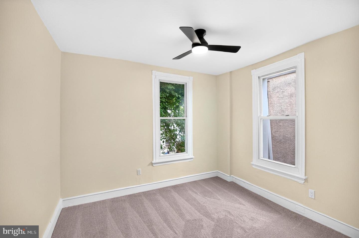 6014 N Lambert St Property Photo 27