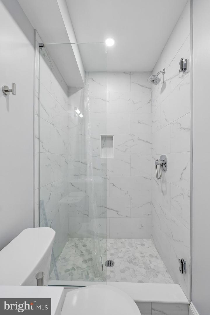 617 8th St S #3 Property Photo 10