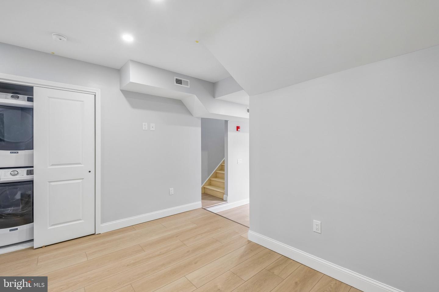 617 8th St S #3 Property Photo 12