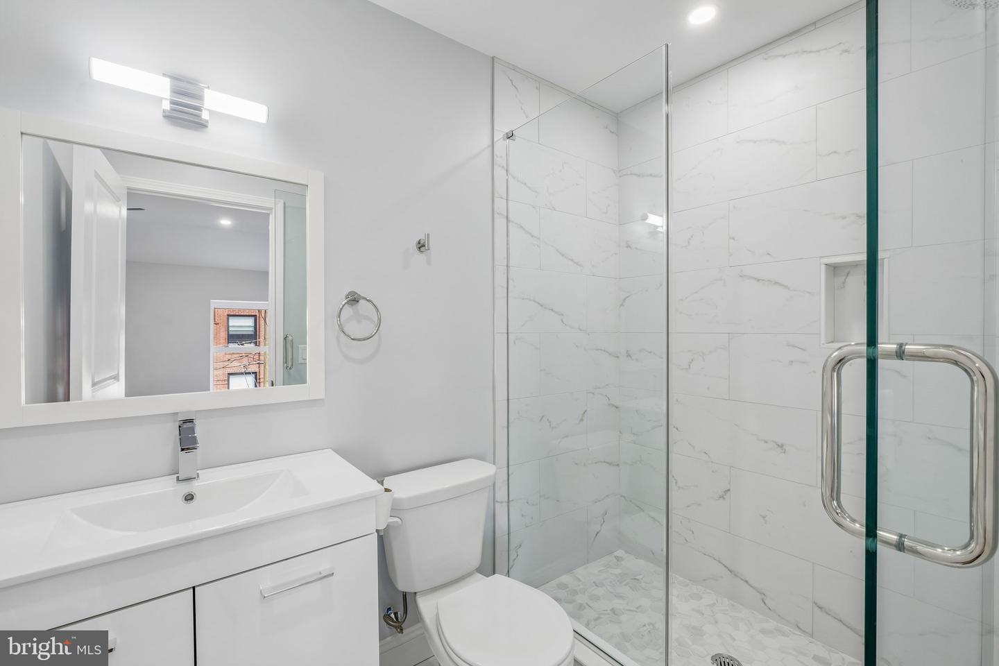 617 8th St S #3 Property Photo 17