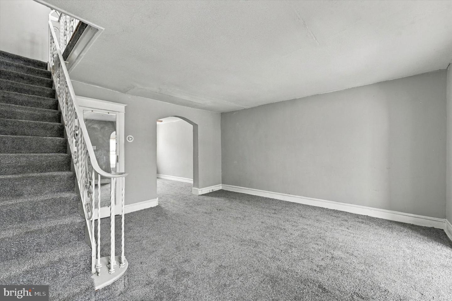 6710 Guyer Ave Property Photo 5